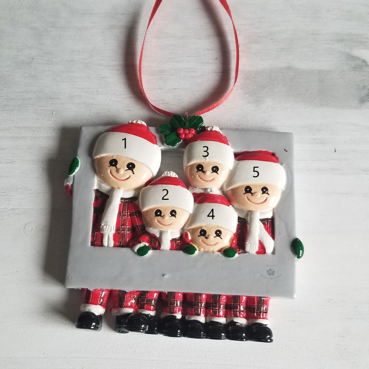 Family Christmas Ornaments (2-6 ppl)