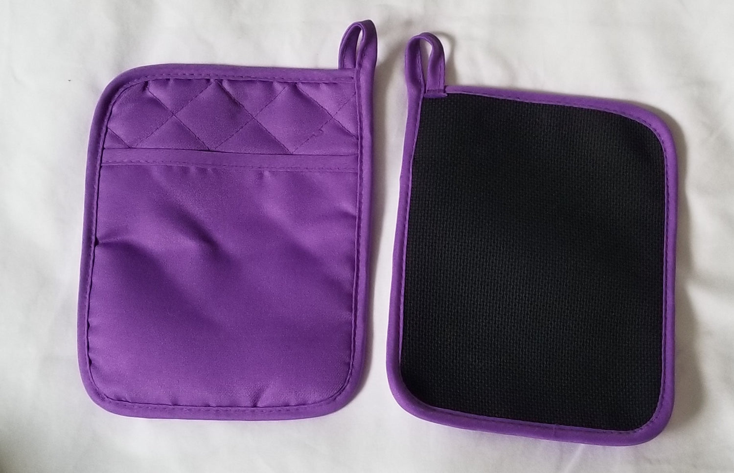 purple pot holder with pocket
